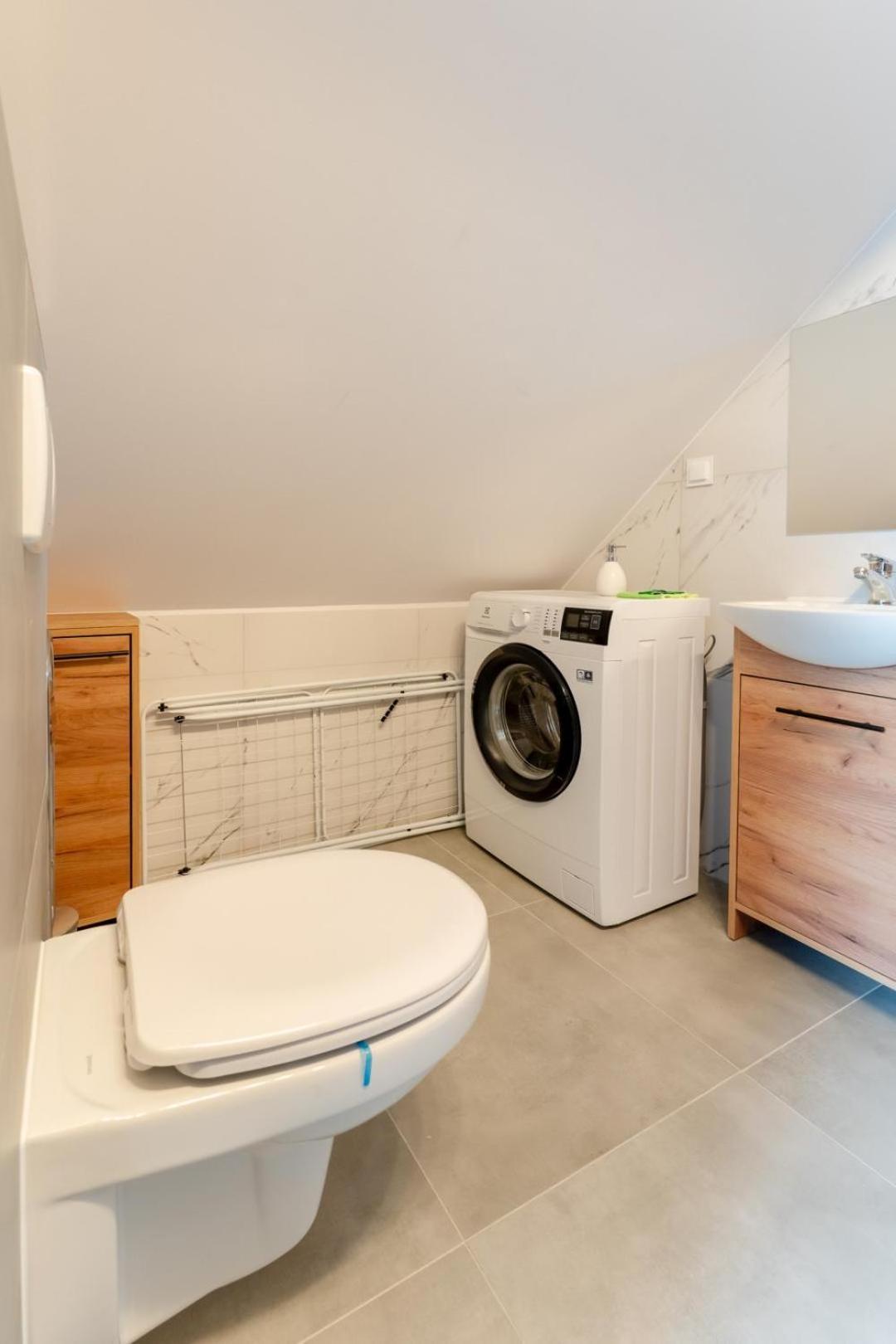 Apartamenty Ok'S - Blisko Centrum W Pelni Wyposazone - By Spaceapart Еленя-Гура Экстерьер фото