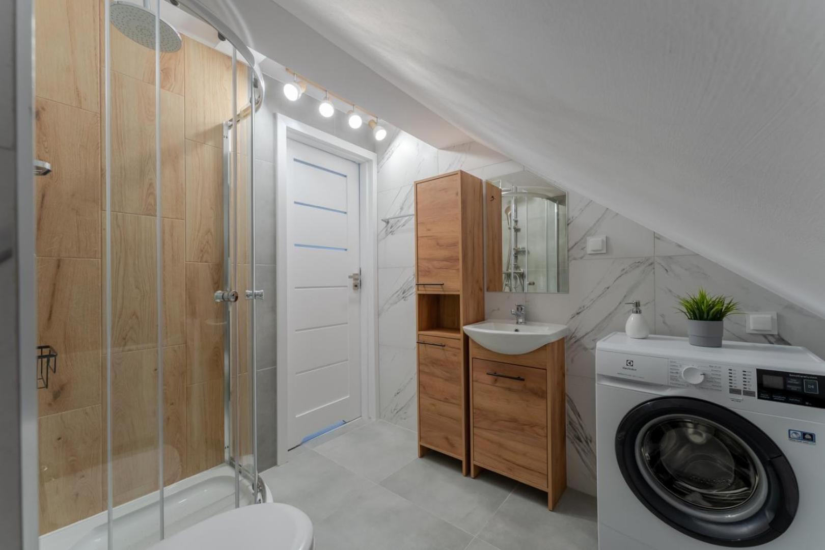 Apartamenty Ok'S - Blisko Centrum W Pelni Wyposazone - By Spaceapart Еленя-Гура Экстерьер фото