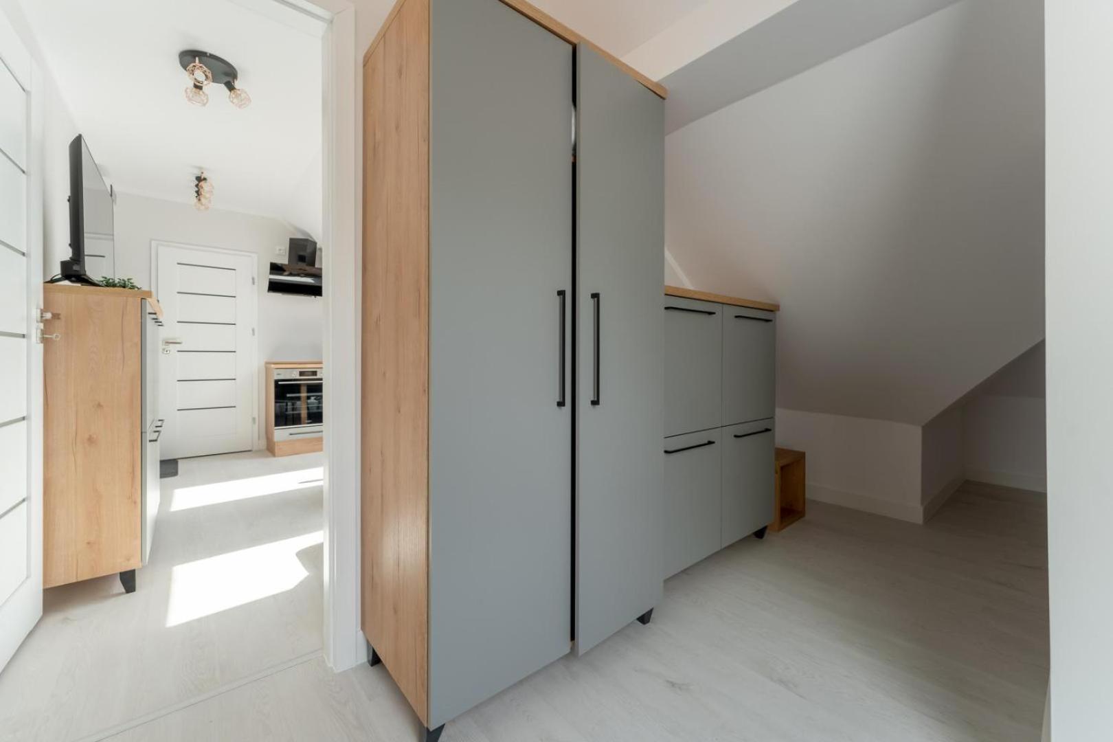 Apartamenty Ok'S - Blisko Centrum W Pelni Wyposazone - By Spaceapart Еленя-Гура Экстерьер фото